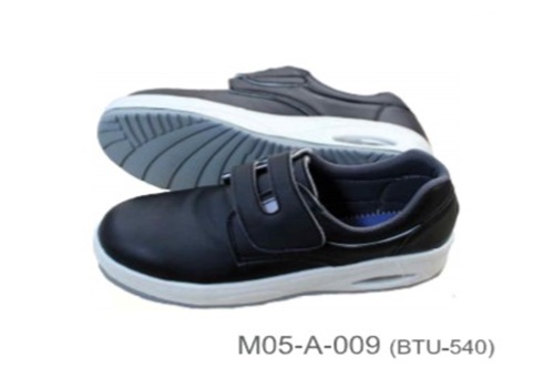 รองเท้าเซฟตี้กันไฟฟ้าสถิต Static dissipative safety shoes M05-A-010 YTU-517 Korea