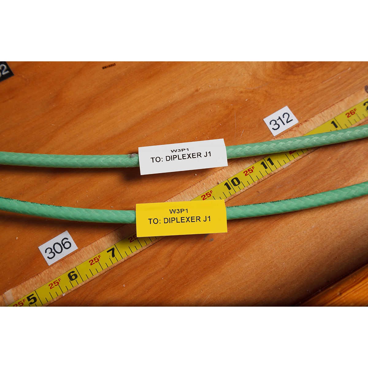 ลาเบลติดท่อหด ลาเบลความร้อน Brady permasleeve commercial grade heat shrink tubing bulk label