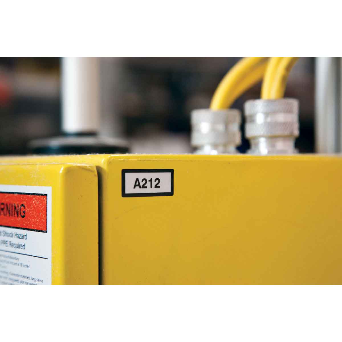 Brady polyester black border labels