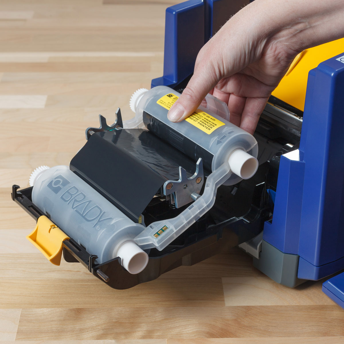 เครื่องพิมพ์ลาเบล Brady printer s3100 common label and printer kit