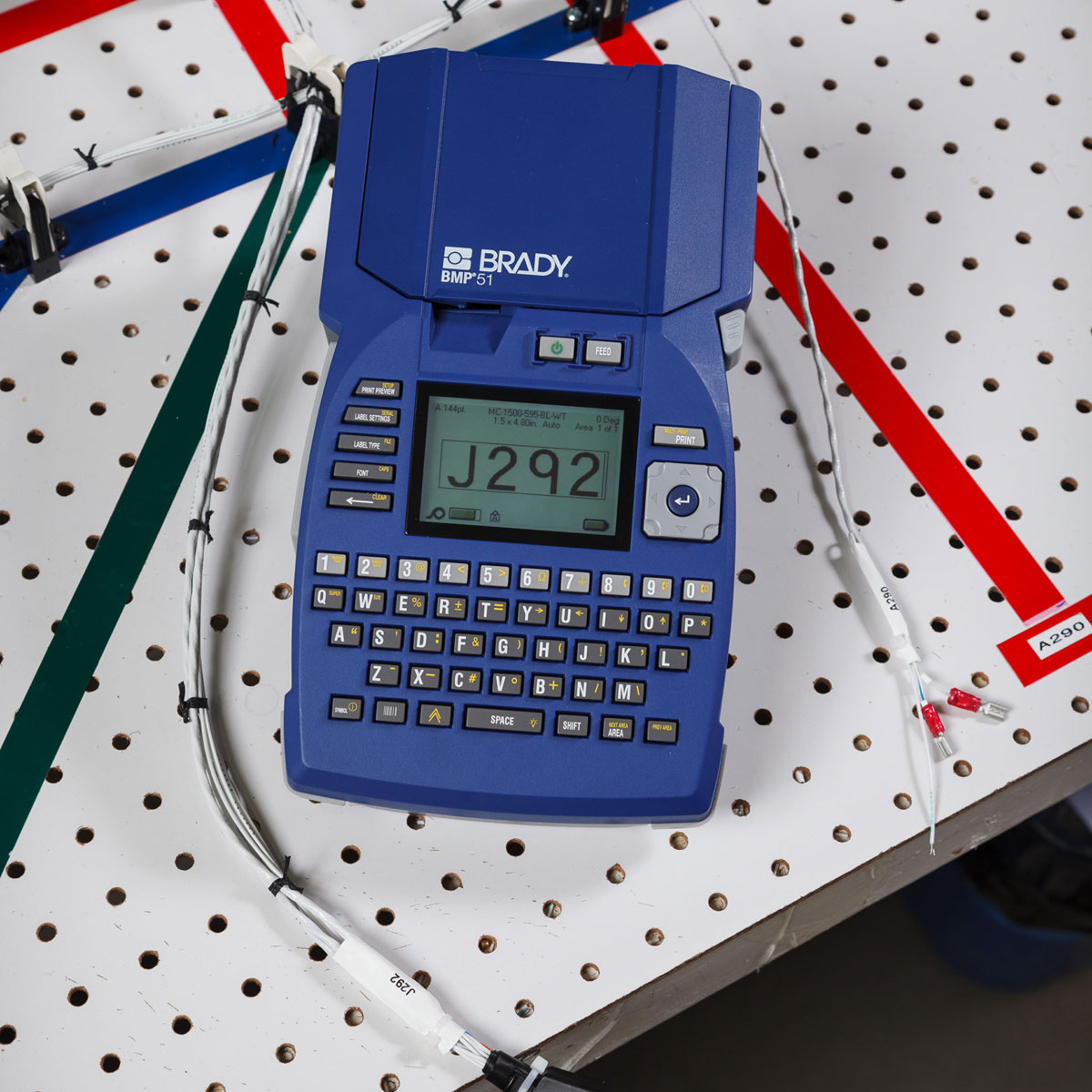 เครื่องพิมพ์ลาเบล Brady bmp51 label printer facility identification starter kit