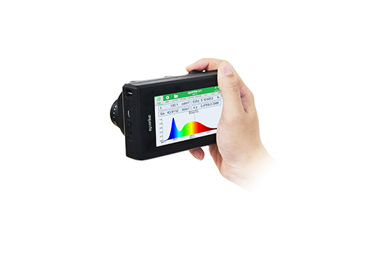 สเปกตรัมเรเดียนซ์คัลเลอริมิเตอร์ SRC-2